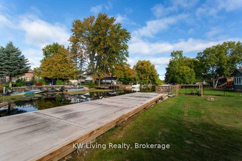 Photo 3 at 702 Lake Drive S, Keswick South, Georgina