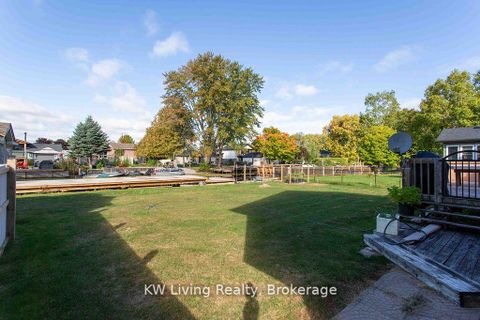 Photo 6 at 702 Lake Drive S, Keswick South, Georgina