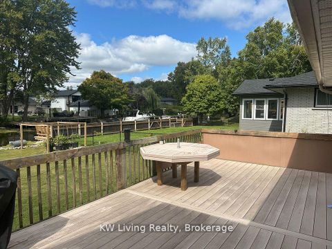 Photo 8 at 702 Lake Drive S, Keswick South, Georgina