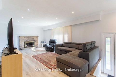 Photo 9 at 702 Lake Drive S, Keswick South, Georgina