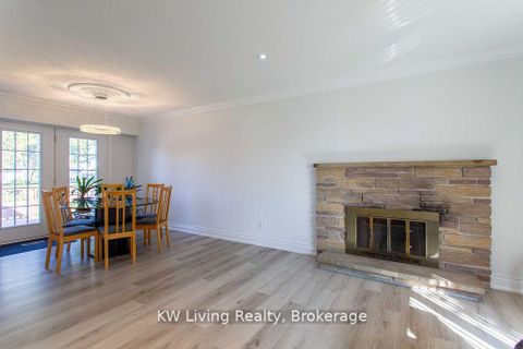 Photo 14 at 702 Lake Drive S, Keswick South, Georgina