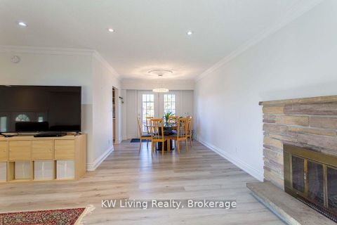 Photo 15 at 702 Lake Drive S, Keswick South, Georgina