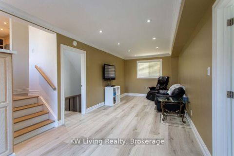 Photo 24 at 702 Lake Drive S, Keswick South, Georgina
