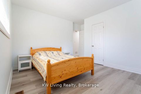 Photo 31 at 702 Lake Drive S, Keswick South, Georgina