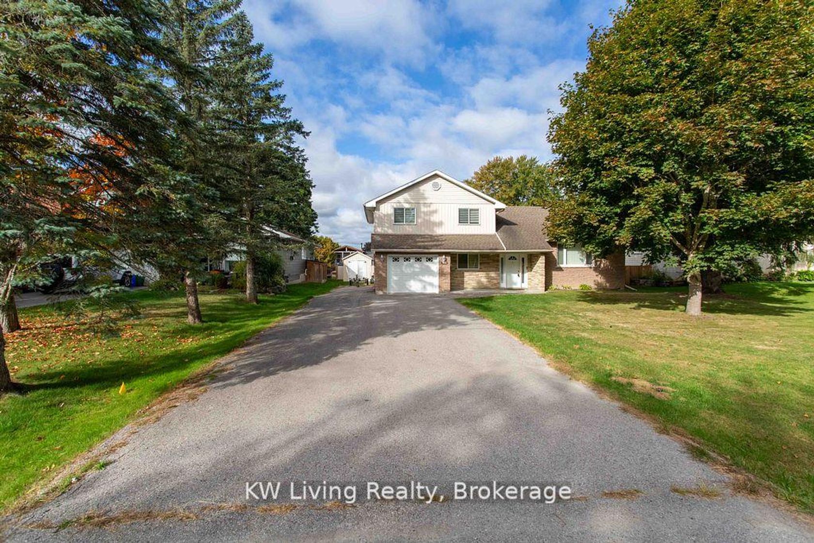 702 Lake Drive S, Keswick South, Georgina photo number 2