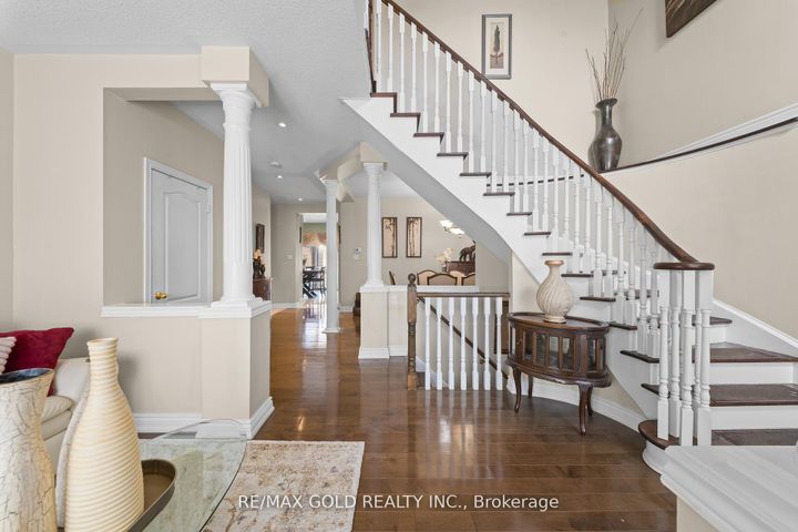 Photo 7 at 88 Octillo Boulevard, Wellington, Brampton