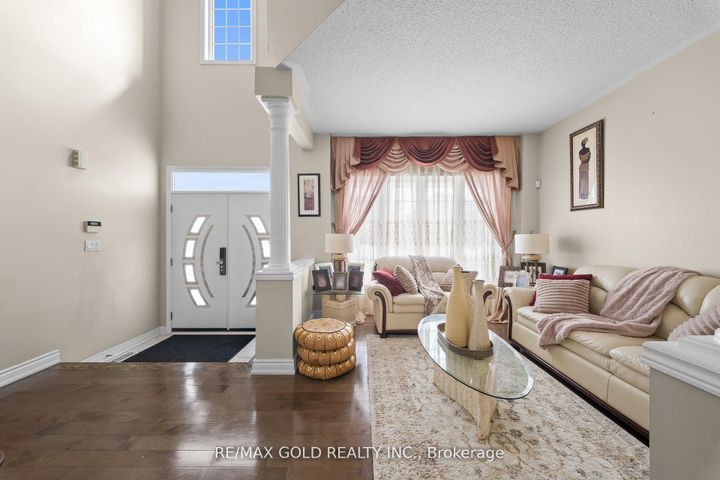 Photo 8 at 88 Octillo Boulevard, Wellington, Brampton