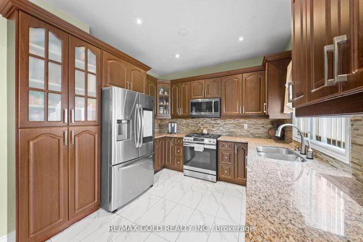 Photo 14 at 88 Octillo Boulevard, Wellington, Brampton