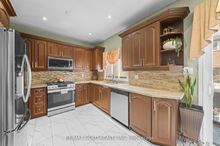 Photo 16 at 88 Octillo Boulevard, Wellington, Brampton