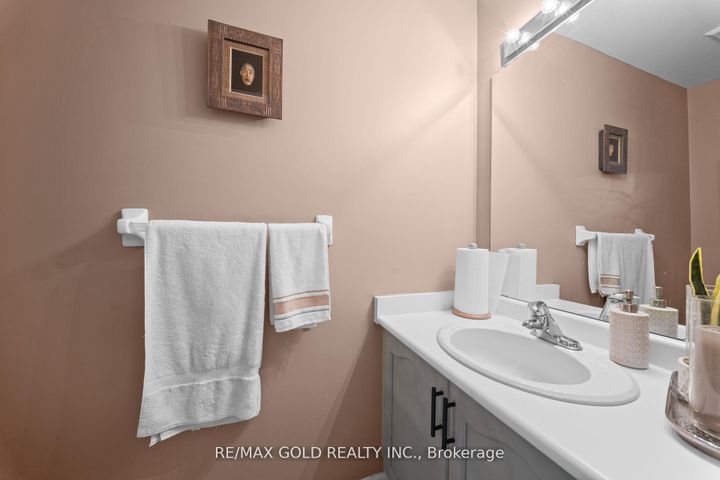 Photo 23 at 88 Octillo Boulevard, Wellington, Brampton