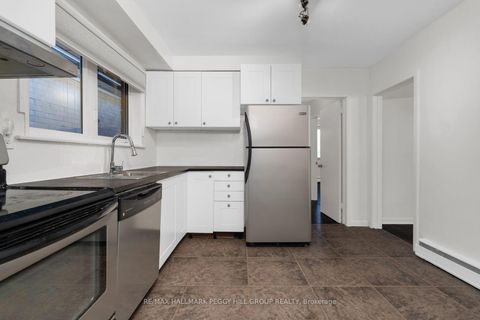 Photo 12 at 68 Beresford Avenue, Swansea, Toronto