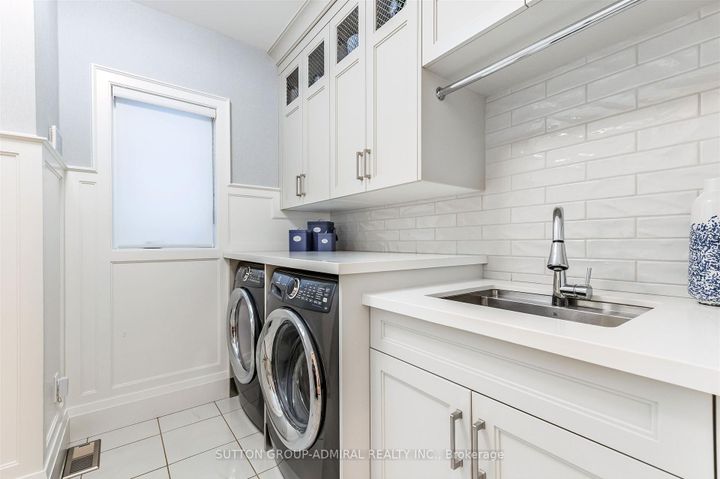 Photo 20 at 15 Stormont Trail, Vellore Village, Vaughan