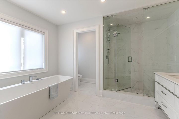 Photo 25 at 15 Stormont Trail, Vellore Village, Vaughan