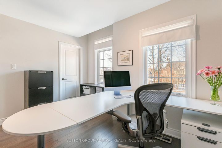 Photo 31 at 15 Stormont Trail, Vellore Village, Vaughan