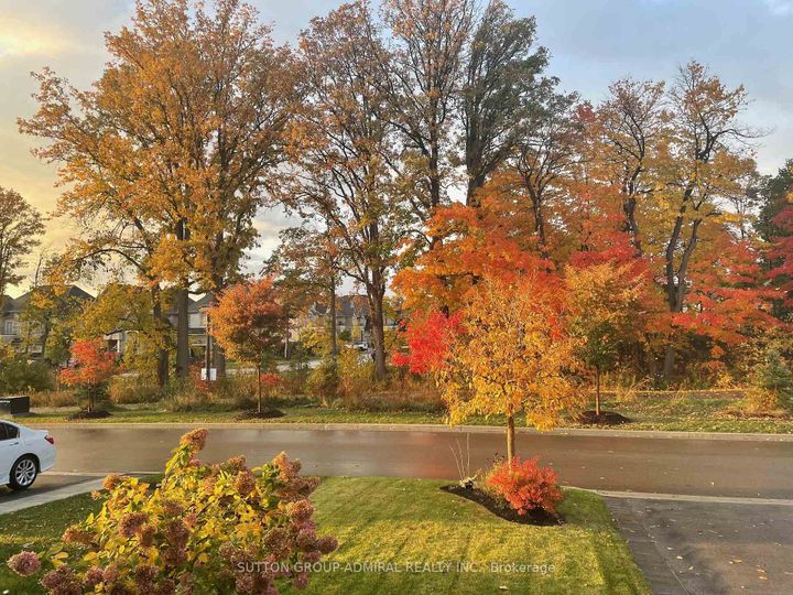 Photo 45 at 15 Stormont Trail, Vellore Village, Vaughan