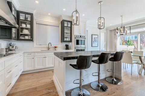 Photo 10 at 15 Stormont Trail, Vellore Village, Vaughan