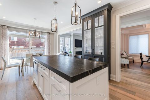 Photo 13 at 15 Stormont Trail, Vellore Village, Vaughan