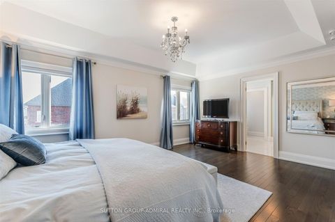 Photo 23 at 15 Stormont Trail, Vellore Village, Vaughan