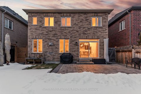 Photo 37 at 15 Stormont Trail, Vellore Village, Vaughan