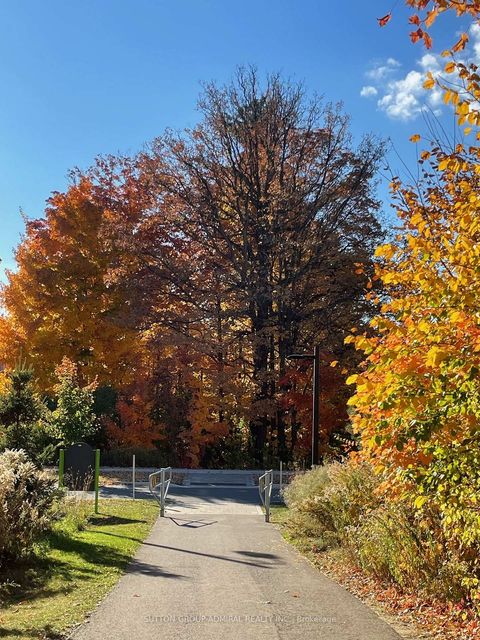 Photo 48 at 15 Stormont Trail, Vellore Village, Vaughan