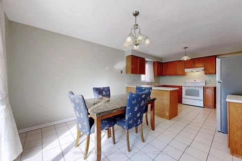 Photo 27 at 9 COATES Crescent, Oak Ridges Lake Wilcox, Richmond Hill