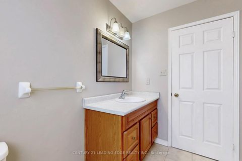 Photo 43 at 9 COATES Crescent, Oak Ridges Lake Wilcox, Richmond Hill