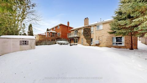 Photo 45 at 9 COATES Crescent, Oak Ridges Lake Wilcox, Richmond Hill