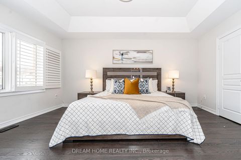 Photo 20 at 11 Homer Crescent, Rural Aurora, Aurora