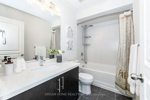 Photo 30 at 11 Homer Crescent, Rural Aurora, Aurora