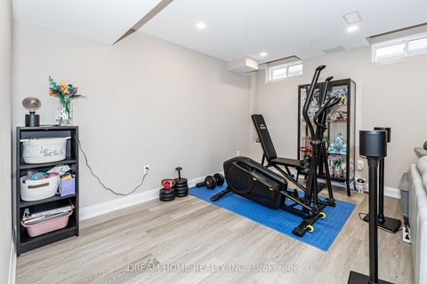 Photo 35 at 11 Homer Crescent, Rural Aurora, Aurora