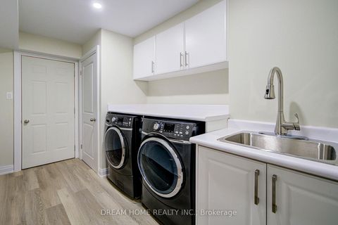 Photo 38 at 11 Homer Crescent, Rural Aurora, Aurora