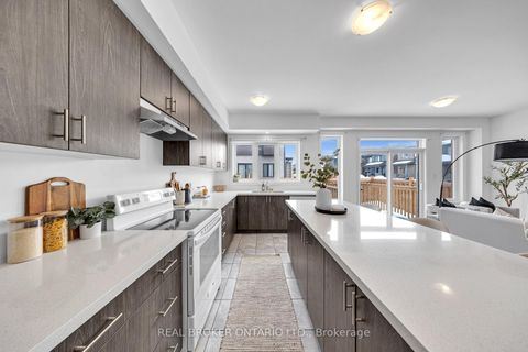 Photo 18 at 48 Barnyard Trail, Rural Barrie Southeast, Barrie