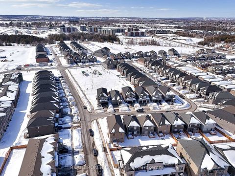 Photo 44 at 48 Barnyard Trail, Rural Barrie Southeast, Barrie