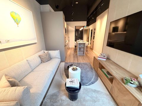 Photo 9 at 112 - 8 Temple Avenue, South Parkdale, Toronto