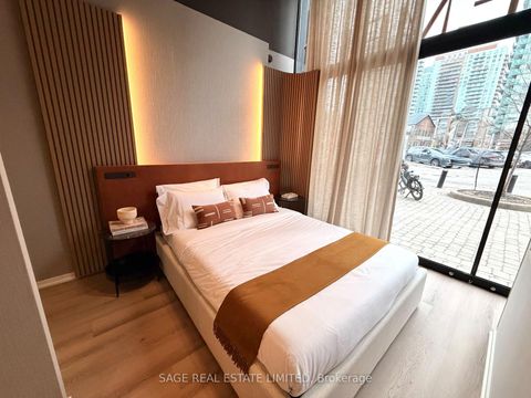 Photo 15 at 112 - 8 Temple Avenue, South Parkdale, Toronto