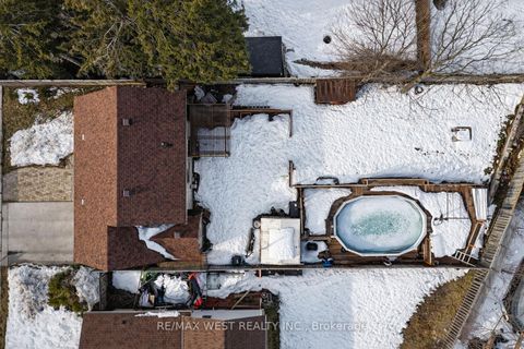 Photo 6 at 64 Heather Street, Sunnidale, Barrie