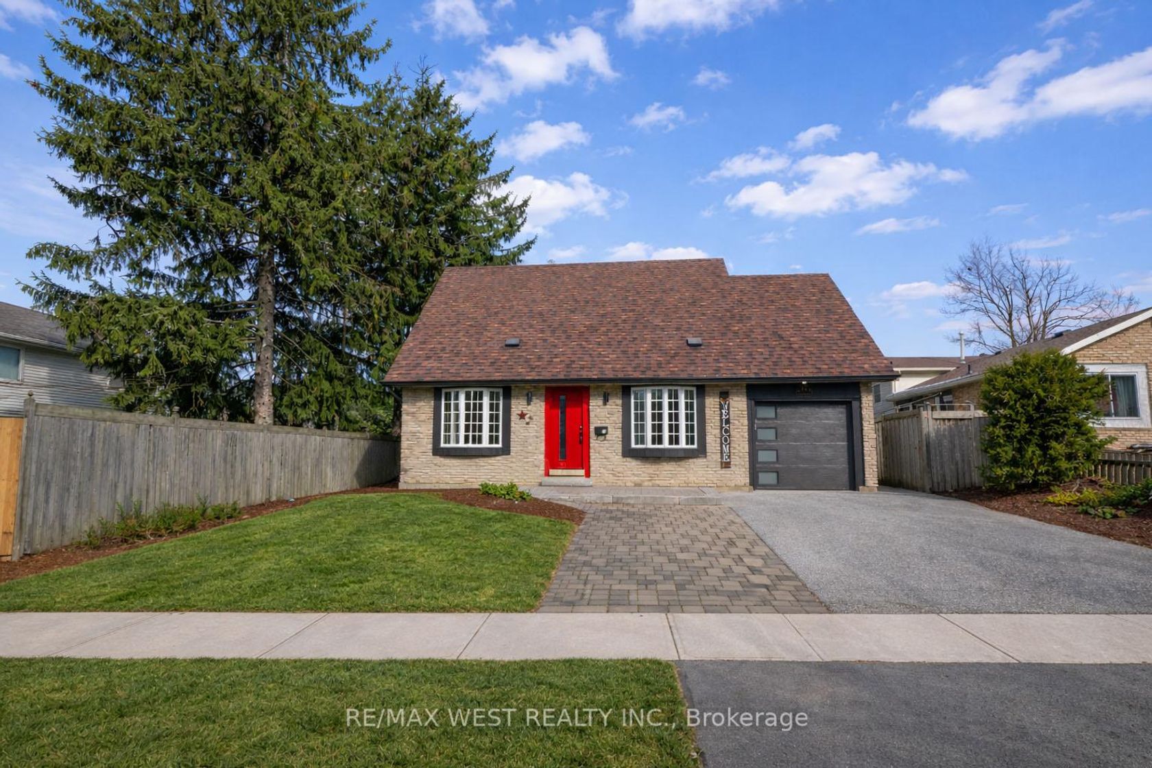 64 Heather Street, Sunnidale, Barrie photo number 2