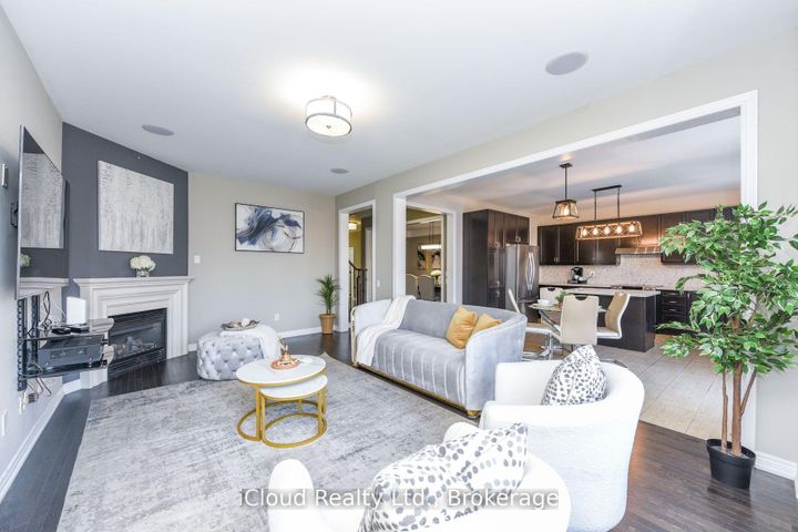 Photo 12 at 60 Valleyway Drive, Credit Valley, Brampton