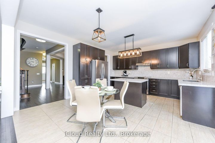 Photo 13 at 60 Valleyway Drive, Credit Valley, Brampton