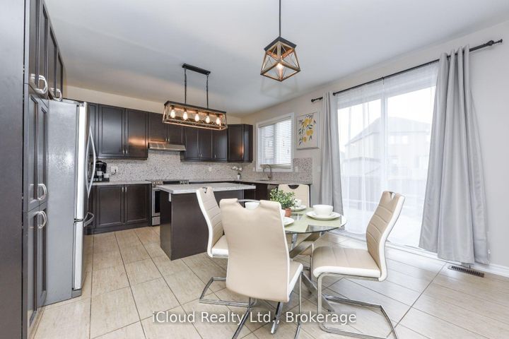 Photo 14 at 60 Valleyway Drive, Credit Valley, Brampton