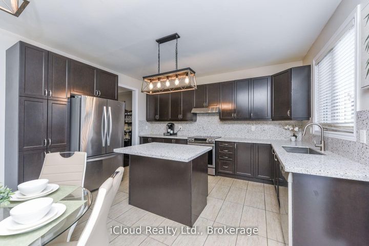 Photo 15 at 60 Valleyway Drive, Credit Valley, Brampton