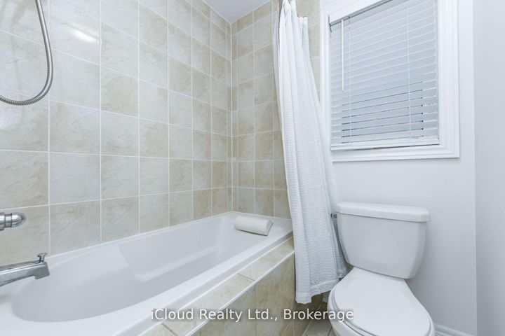 Photo 17 at 60 Valleyway Drive, Credit Valley, Brampton