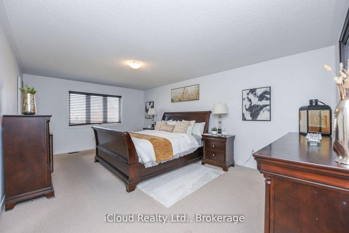 Photo 24 at 60 Valleyway Drive, Credit Valley, Brampton