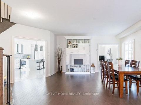 Photo 1 at 37 Muirfield Drive, Holly, Barrie