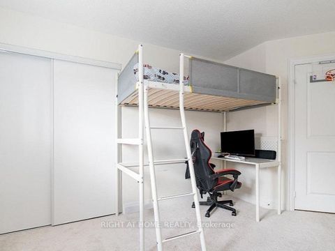 Photo 19 at 37 Muirfield Drive, Holly, Barrie