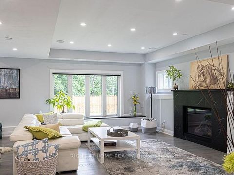 Photo 21 at 37 Muirfield Drive, Holly, Barrie