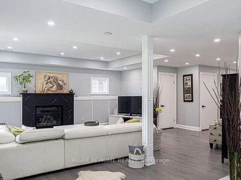 Photo 23 at 37 Muirfield Drive, Holly, Barrie