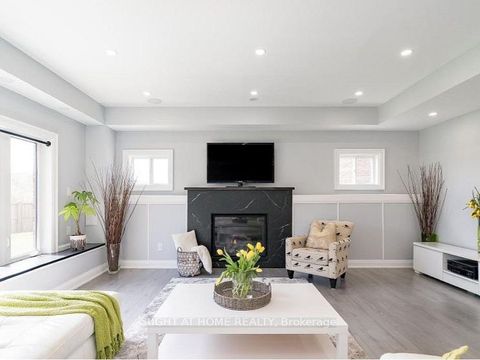 Photo 24 at 37 Muirfield Drive, Holly, Barrie