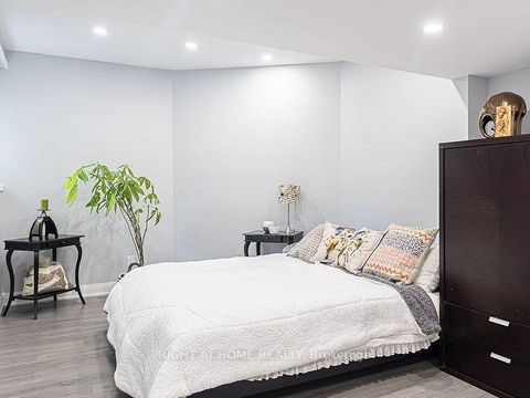 Photo 31 at 37 Muirfield Drive, Holly, Barrie
