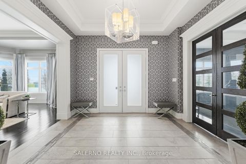 Photo 4 at 21 Stallions Court, Rural Vaughan, Vaughan